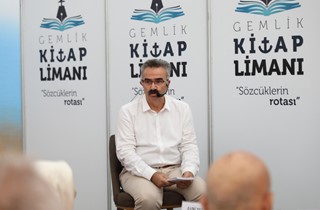 Gemlik Kitap Limanı’nda edebiyat gecesi